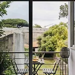 Budget-Friendly Studio With Balcony In Rosario